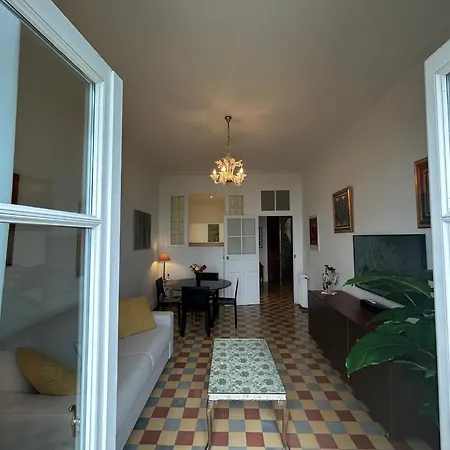 Ancien Palace 4couchages Vue Menton